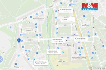 Nabízíme byt v panelovém domě ve druhém patře. V bytě jsou d