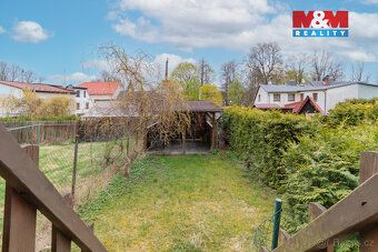Nabízíme na prodej byt 1+1 ve vyvýšeném přízemí nedaleko cen