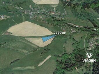 Nabízím lesní pozemek o rozloze téměř 2 000 m² s krásným výh