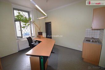 +popl. 1500, Zúčtovatelné poplatky za vodu a služby. Převod 