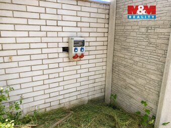 Nabízíme k prodeji krásný oplocený stavební pozemek 938 m² v