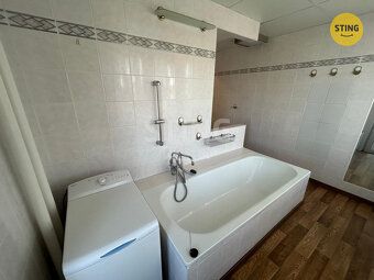 We offer for rent a very nice apartment 3+1 (71 sqm) with glazed loggia and balcony in Pardubice (Polabiny).