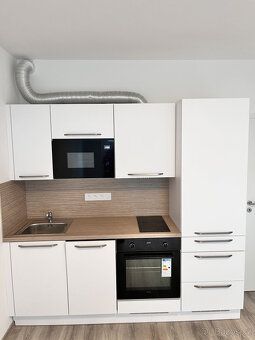 K dlouhodobému pronájmu nabízíme moderní byt 1+kk na ulici F
