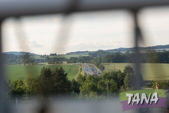 Ev.č. 00426 Komerční areál se nachází přímo u sjezdu z dálni