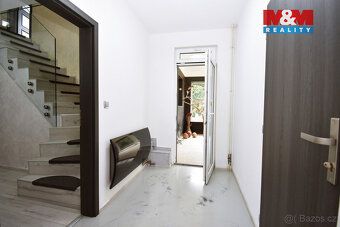 Prodej prostorného rodinného domu 7+kk v klidné části Tachlo