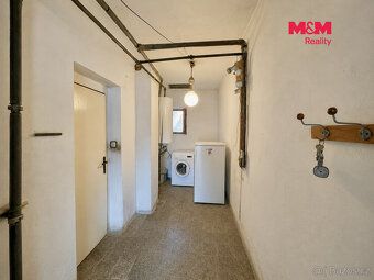 We offer for sale a family house in the quiet village of Zehuby, which is part of the municipality of Žleby, near…