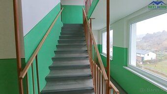 Nabízíme Vám k dlouhodobému pronájmu byt 2+kk, který se nach
