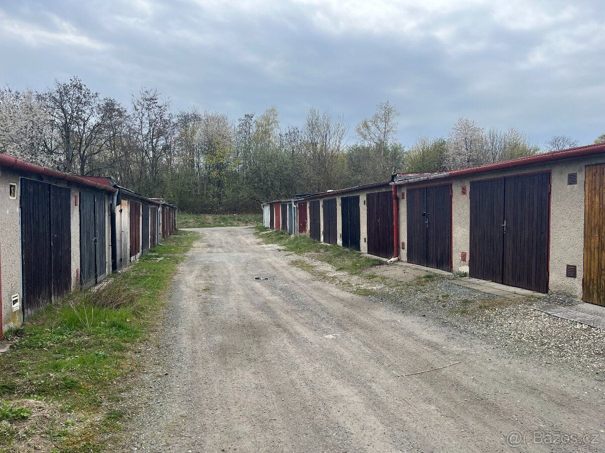 Nabízím ke koupi garáž o rozloze 18 m2 v Opavě na Bochenkové