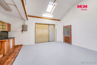 V Rokycanech, v ulici Dělostřelců, nabízíme k pronájmu varia