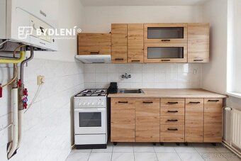 Nabízíme k pronájmu prostorný půdní byt 3+1 o velikosti 67 m