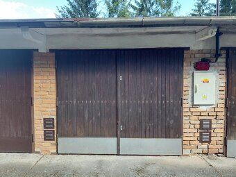 Prodám řadovou garáž ve vyhledávané lokalitě Zlín - Vršava (