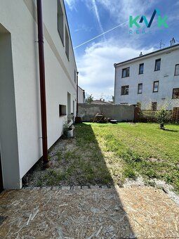 Nabízíme k pronájmu prostorný rodinný dům o dispozici 4 + 2 