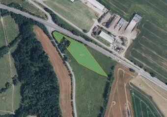 V katastrálním území Lavice, okres Jičín, nabízíme k prodeji