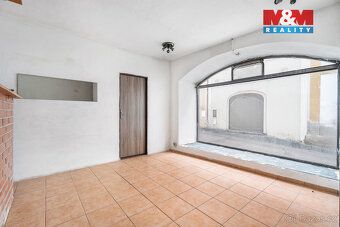 Nabízíme k prodeji unikátní nájemní dům v srdci Mladé Bolesl