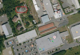 Pronájem garáže 17m2 a malé garáže 10m2(místnost) pro kola,m