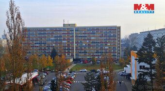Pronájem zrekonstruovaného bytu 1+kk s komorou, zasklenou lo