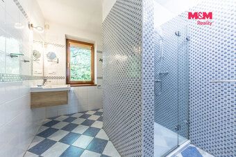 Prodej prostorného bungalovu v klidné části obce Zdiby - Pře