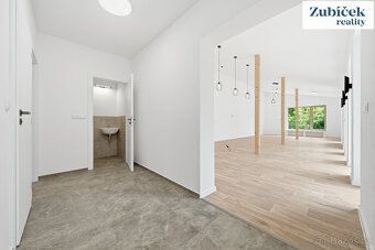 Nabízíme k prodeji exkluzivní rodinný dům 4+kk s garáží po k
