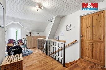 Hledáte krásný, prostorný a skvěle dispozičně řešený rodinný
