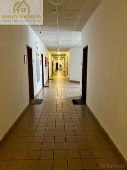 Nabízíme pronájem kanceláře o výměře 17,6 m², která se nachá