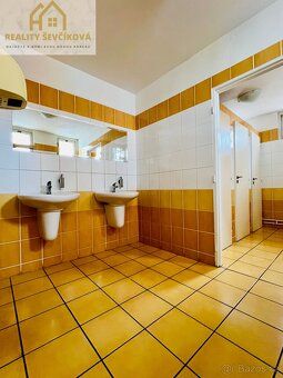 Nabízíme pronájem kanceláře o výměře 17,6 m², která se nachá