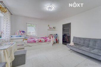ENERGETICKY SOBĚSTAČNÝ RODINNÝ DŮM 6+1 S WELLNESS, TEPELNÝM 