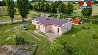 Nabízíme k prodeji rodinný dům ve Skalici, který představuje