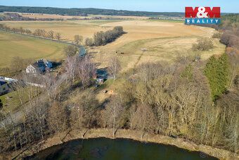 Nabízíme k prodeji pozemek k bydlení o rozloze 1787 m2, kter