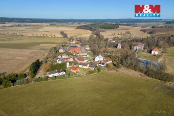 Nabízíme k prodeji pozemek k bydlení o rozloze 1787 m2, kter