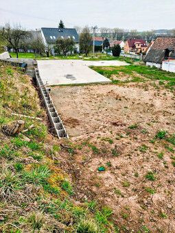 Nabízíme k prodeji parcelu číslo 858 v katastrálním území Le
