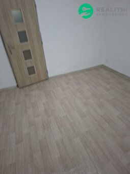 Na prodej byt 1+1 v osobním vlastnictví se zahradou v Novose