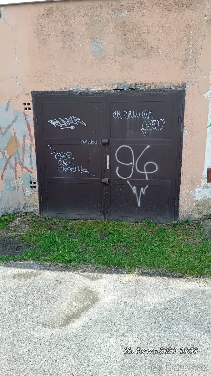 Prodám garáž v osobním vlastnictví, v Chebu na Hilárii, u sí