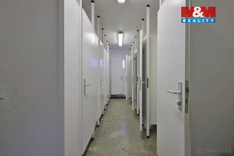 Nabízíme k pronájmu rozsáhlou průmyslovou halu ideální pro v