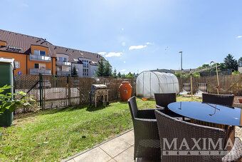 Nabízíme k pronájmu byt 2+kk 49 m2 se zahrádkou 66 m2 v klid