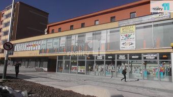 + služby, kauce, provize RK, Reality 11 Vám zprostředkují ná