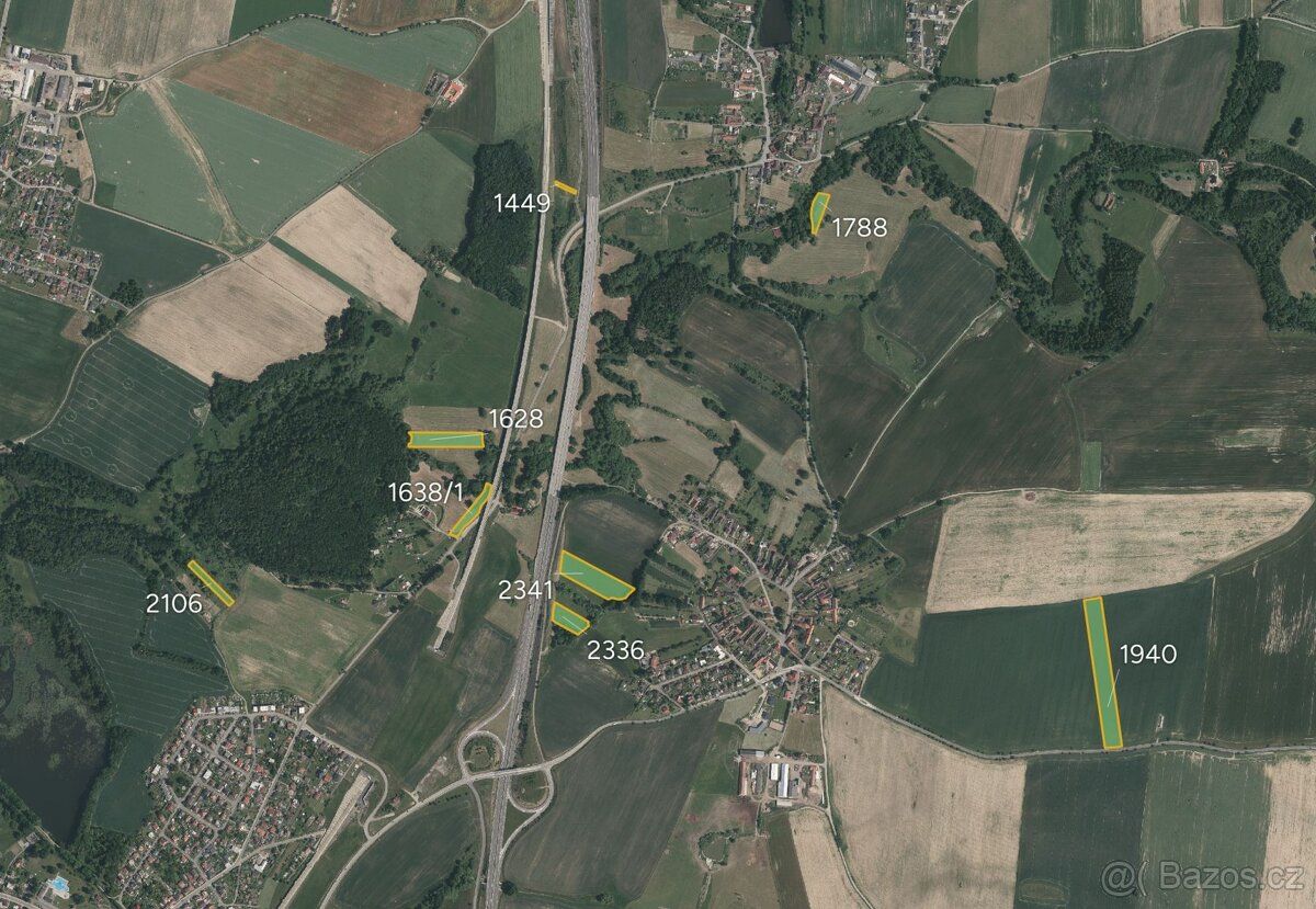 V katastrálních územích Sedlečko u Soběslavě a Zvěrotice nab