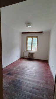 Byt přímo od majitele - neplatíte provizi RK.
Byt 4+1 (101 m