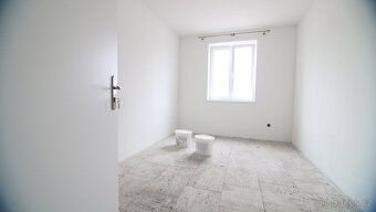 Nabízíme k pronájmu mimořádně atraktivní komerční areál s ši