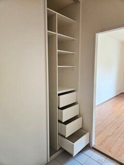 Nabízím k pronájmu svůj byt 1+kk, garsonku 31 m², která se n