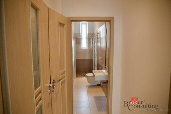 Pronájem, byty/3+1, 111 m2, Moskevská 947/12, 36001 Karlovy 