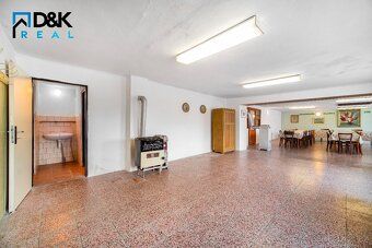 Nabízíme Vám ke koupi zděnou spolkovou chatu o výměře 202 m²