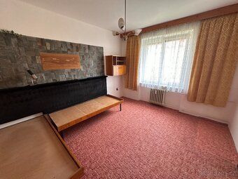 Exkluzivně pronajmu bytovou jednotku o dispozičním uspořádán