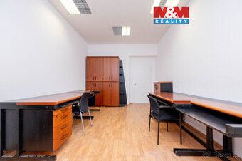K pronájmu kancelář o velikosti 15 m² v 5. patře administrat