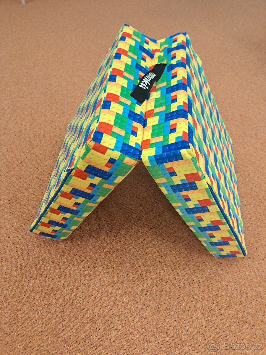 Z rodinných důvodu přenechám zavedenou dětskou LEGO Hernu ve