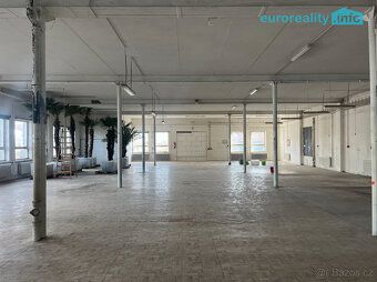 Pronájem skladovacích a výrobních hal v areálu Karna, Marián
