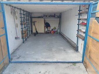 Pronájmu garáž běžných rozměrů ( 17m2 ) v Karviné na ul. Spo