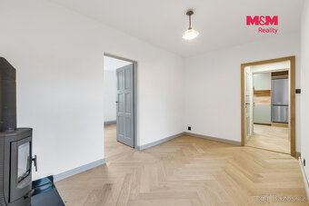 Nabízíme k prodeji rodinný domek po vkusné adaptaci interiér