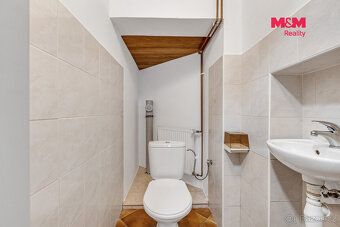 Nabízíme k prodeji rodinný domek po vkusné adaptaci interiér