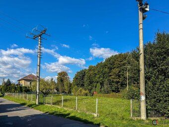 Ev.č. 00862 Nabízíme k prodeji slunný stavební pozemek o vým