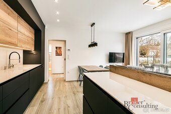 Prodej, byty/3+kk, 70 m2, Husova 1034, 54931 Hronov, Náchod 